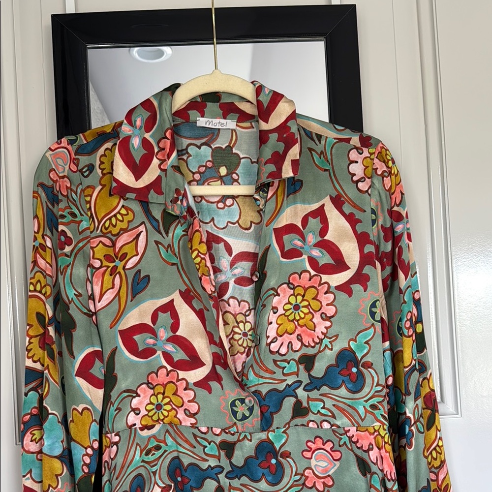 Floral Patterned Dress - Picture 2 of 4